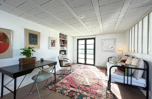 Ile d'Yeu House | L'ATELIER, appartement de 70m2, chambres d'hôtes, salon, terrasse sur jardin ,près du port, petit dejeuner inclus
