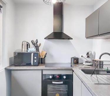 Oyonnax Apartment | L'atelier d'Anatole