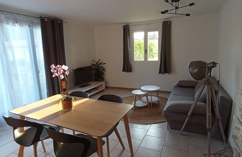 Castelculier House | L'atelier du canal calm and tranquillity