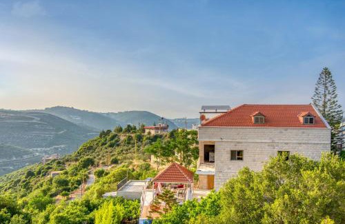 Kfardebian House | L'Auberge de Kour - 4-BR Villa & Private Pool