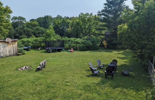 Wakefield House | L'Auberge des Collines Full Guest Suite