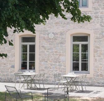 Saint-Pierre-du-Champ Bed & Breakfast | L'Auberge du Campos