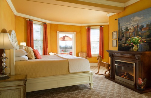 White Post Hotel | L'Auberge Provencale Inn & Restaurant