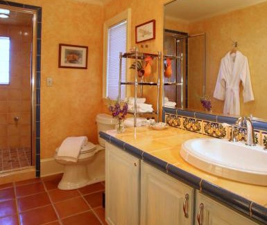 White Post Hotel | L'Auberge Provencale Inn & Restaurant