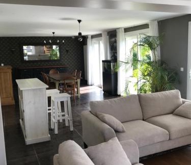 Le Tilleul House | L’Augustine, maison contemporaine à la campagne !