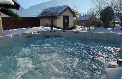 Saint-Avre Apartment | L'Augustine Saint-Avre, charming 45m² apartment with spa and mountain view