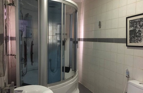 Ajah Hotel | L'avalon Hotel and Suites