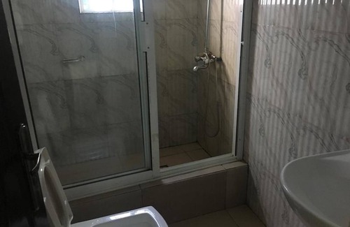 Ajah Hotel | L'avalon Hotel and Suites