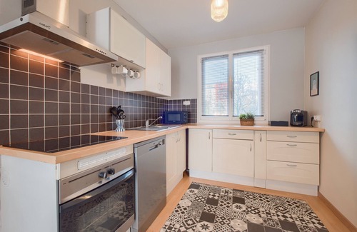 Laval Apartment | L'aviateur - 4p/Wi-Fi/Parking