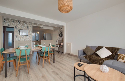 Laval Apartment | L'aviateur - 4p/Wi-Fi/Parking