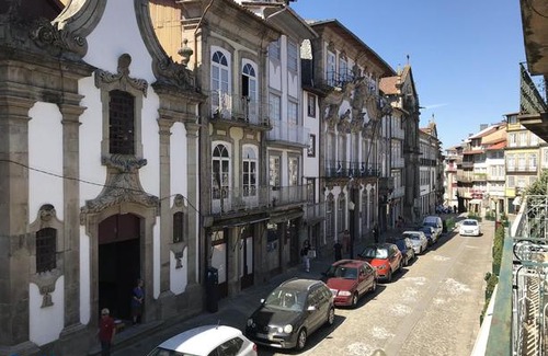 Old Town Apartment | L&C Studio - Guimarães