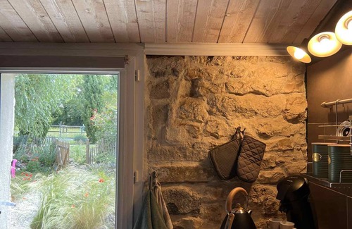 Chambon House | L'Echappée bulles, romantic gîte with private SPA, love and relaxation