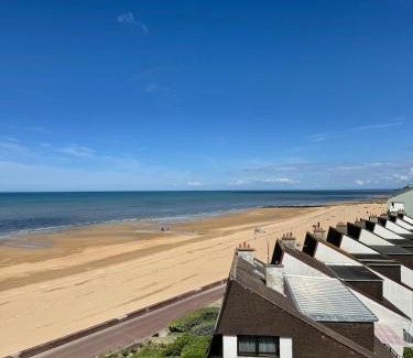 Courseulles-sur-Mer Apartment | L'echappee Marine - Vu Mer