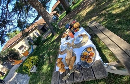 Sainte-Livrade-sur-Lot Bed & Breakfast | L' Embellie sur Lot