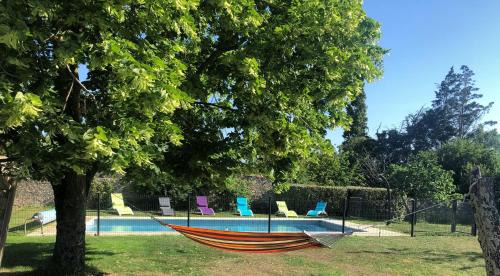 Chaille-les-Marais Apartment | L'enclos bleu, gîte - marais poitevin avec piscine chauffée