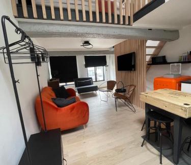 Namur Apartment | L’Enjambée