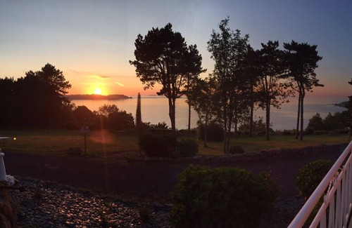 Louannec House | L'ENVIE DU LARGE: charming rental sea view, pink granite coast