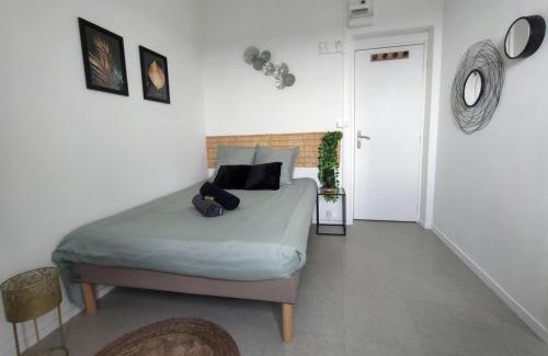 Evreux Apartment | L'Escale Botanique