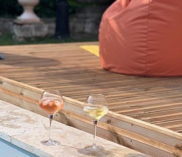 Verdun-sur-le-Doubs Bed & Breakfast | L'ESCALE Chambres et table d'hôtes