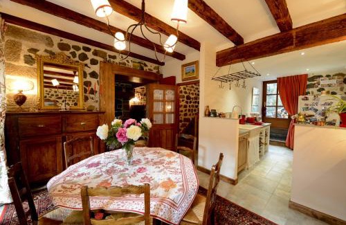 Murat House | L'Escale de Camille - Gîte