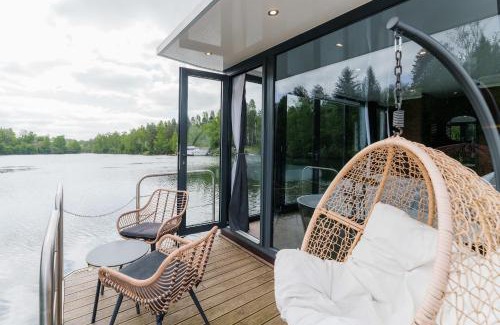 Boissise-le-Roi Boat Rental | L'Escale Royale Saint-Fargeau-Ponthierry - Seine - Melun