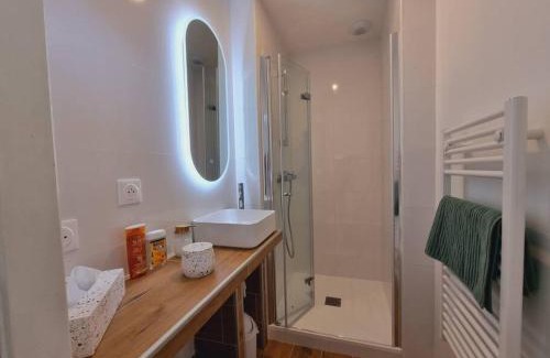 Pontivy Apartment | L'Eucalyptus - Centre ville - Terrasse