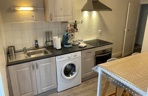 Chablis Apartment | L'eutopia, plein coeur de Chablis, parking gratuit