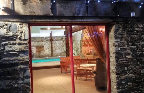Saint-Christophe-du-Ligneron House | L'hubertiere Gîte Nature, Piscine Intérieure, Étang de Pêche , 14 Pers