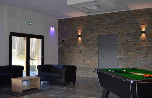 Casteljaloux Hotel | L'Hôtel du Lac Casteljaloux