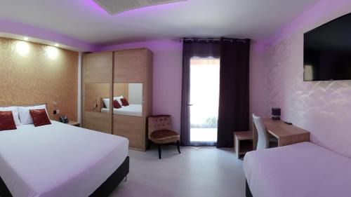 Casteljaloux Hotel | L'Hôtel du Lac Casteljaloux
