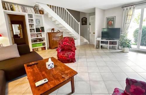 Lesigny House | L'Haricotier