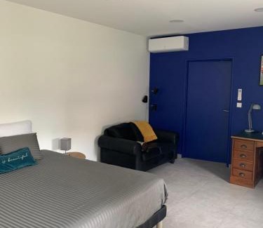Priay House | L'HERMANCERIE