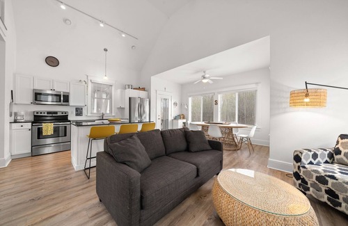 Cherry Valley House | L'Hibou - 18 Farm View