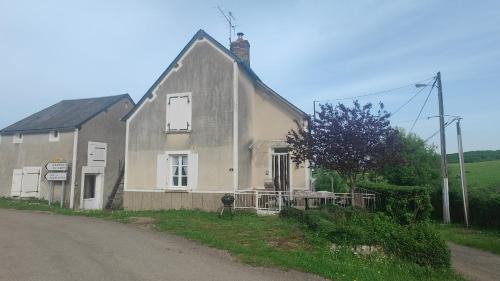 La Celle-sous-Gouzon House | l'hirondelle 2 tot 9 personen