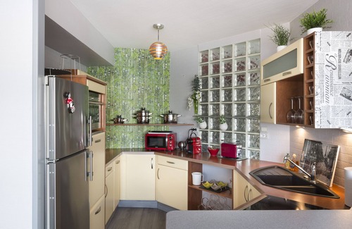 Bourg-l'Eveque Apartment | L'HORIZON - Appartement grand confort et vue sublime + parking