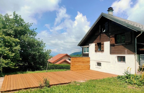 Saint-Jean-de-Vaulx Ski Chalet | L'Igloo - mountain chalet