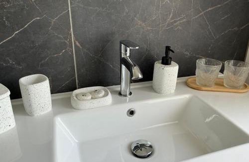Epervans Hotel | L'ile chaumette