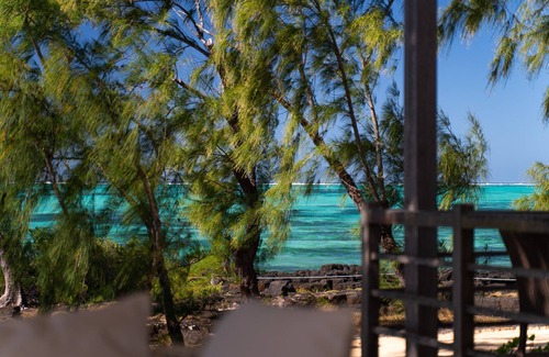 Roches Noires Villa | L'ilot by muse villas