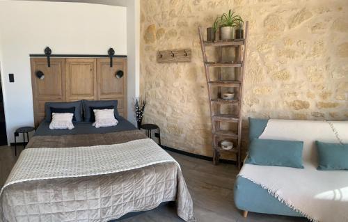 Cubnezais House | L inarretable studio independant