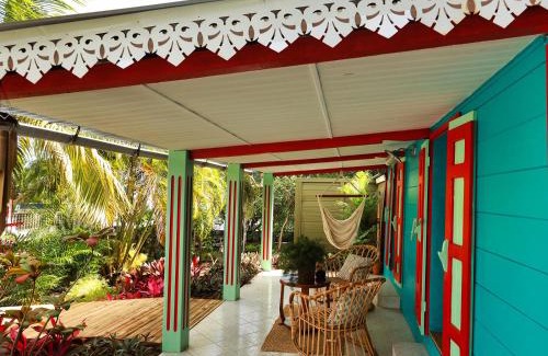 Basse Vallee House | L'incroyable maison de Mamie MECHANT