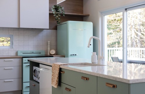 Shannon House | L'intemporel - half modern half vintage. Best for family and friends