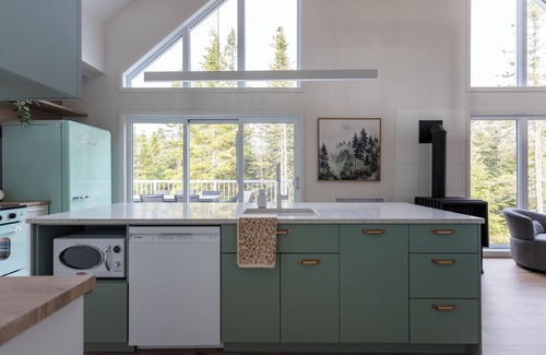 Shannon House | L'intemporel - half modern half vintage. Best for family and friends