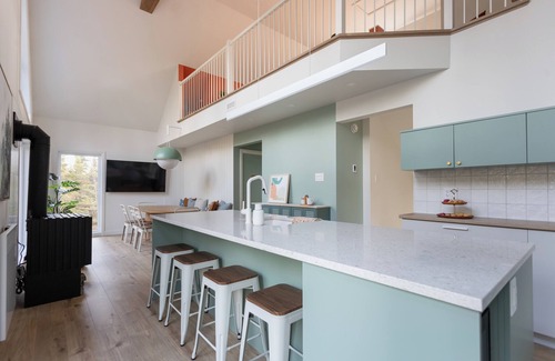 Shannon House | L'intemporel - half modern half vintage. Best for family and friends