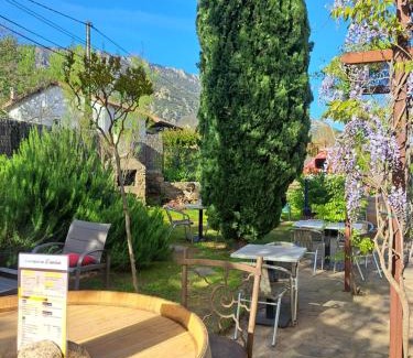 Mons Bed & Breakfast | L'Interlude