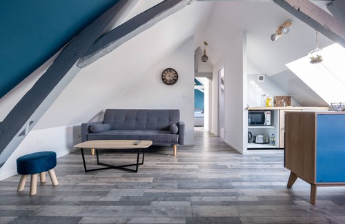 Ecommoy Apartment | L'Iris - Centre-ville - 3p - Rêve au Mans
