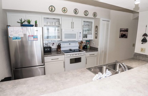Gulf Lagoon Beach Condo | L@k Beach Deals E1003 Direct Gulf Views! 3 pools, Tennis