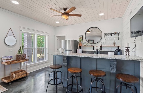 Stoney Point Landing House | L&L Lodge: 6 BR, 5 BA House in Double Springs, Sleeps 15