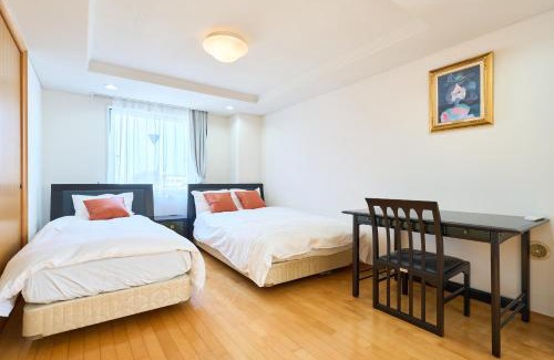 Sendagi Apartment | L-Large 3Bedroom Luxury Condo, 140sqm Max 19 PPL, 7mins walk to station, Elevator,QuiteArea