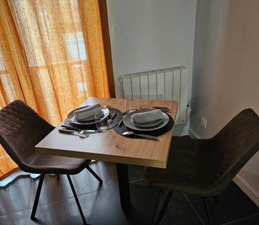 Oyonnax Apartment | L'oasis d'Anatole