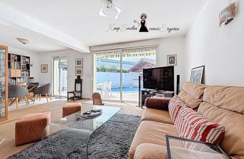 Gelos Villa | L Oasis tout confort en Béarn
